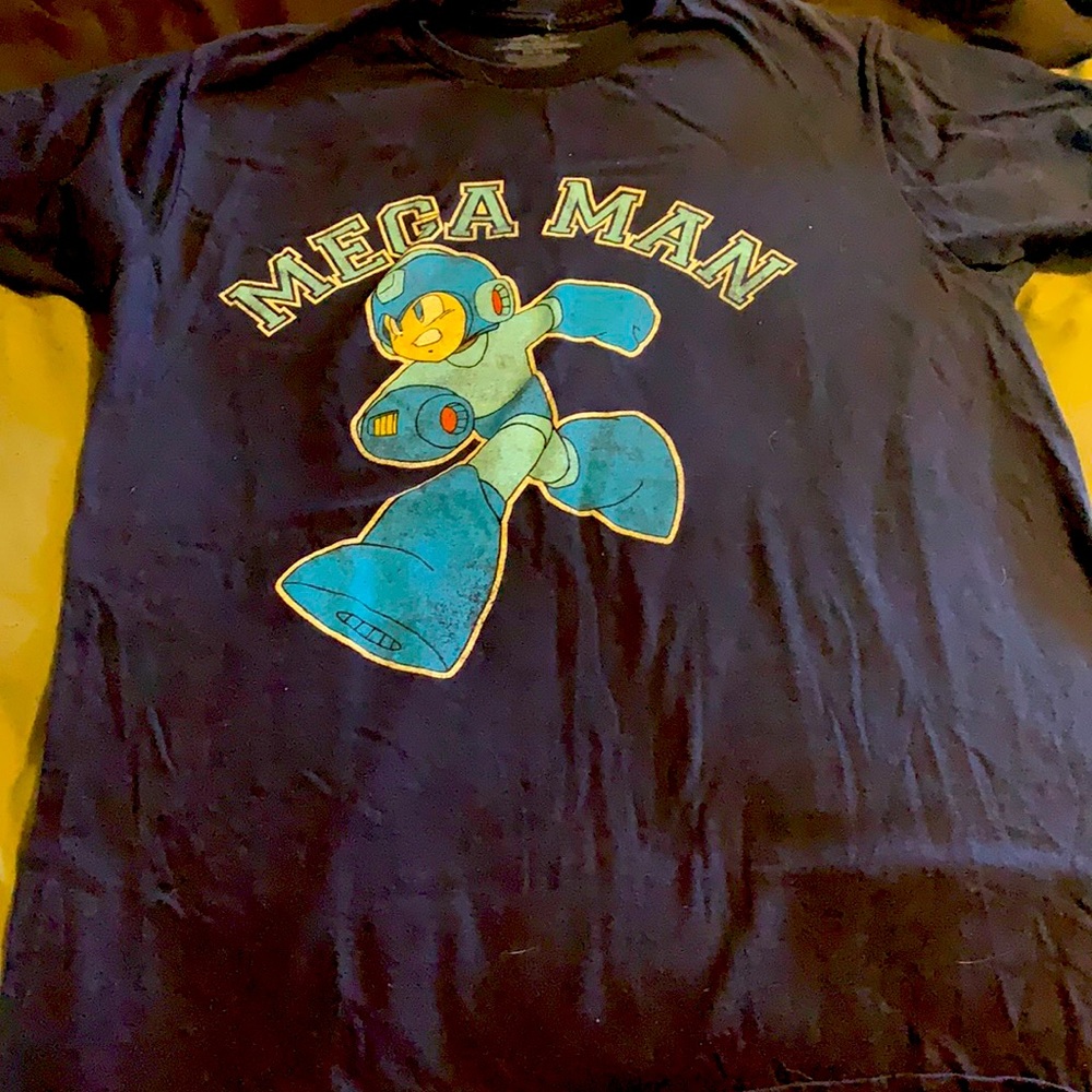 MegaMan men’s Large tee
